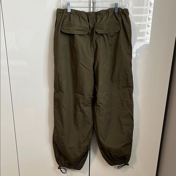H&M Dark Green Cotton Parachute Pants, Size L - Picture 9 of 10